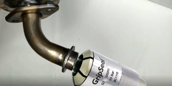 格雷希尔连接器排气管高位凸缘口的快速密封接头方案