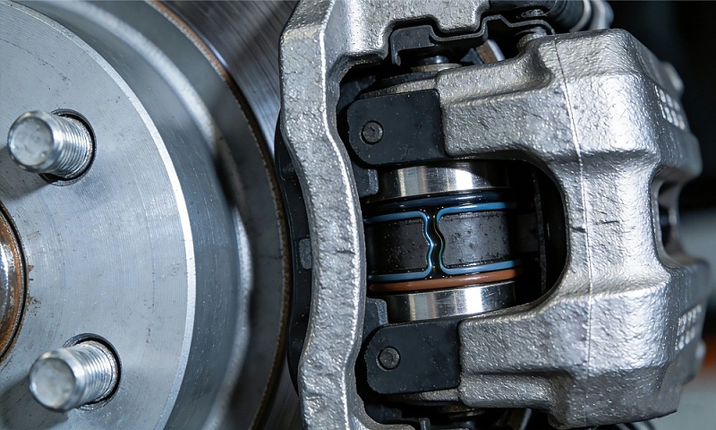 制动卡钳高压气密测试：格雷希尔快速密封接头G80系列的应用