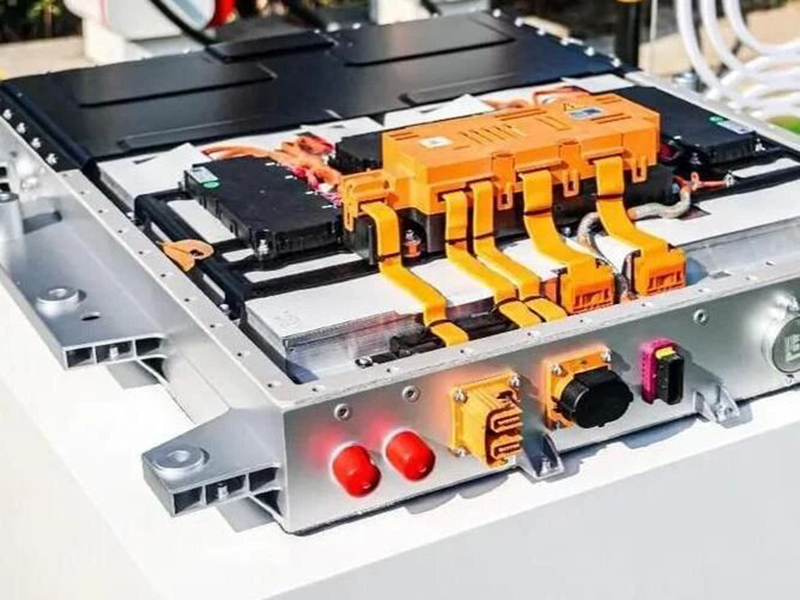 格雷希尔G25F连接器：解决新能源汽车电气端口气密测试难题